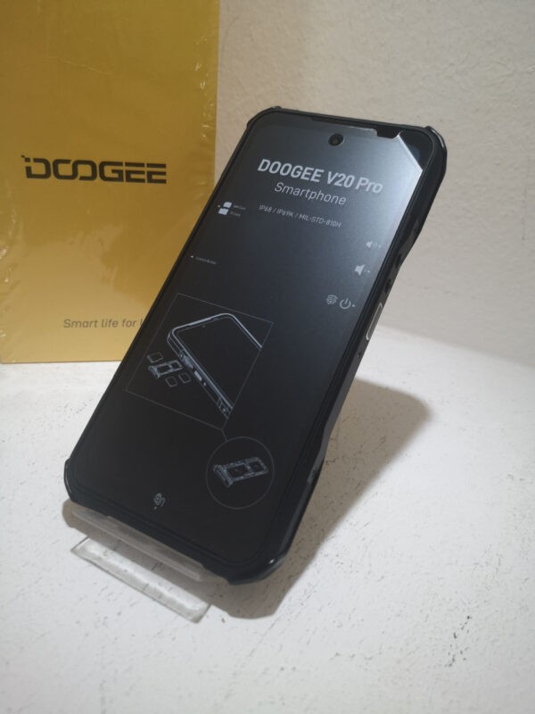 DOOGEE V20 Pro 6,43" Smartphone Rugged 20GB+256GB 5G Dual SIM Display 2K AMOLED Termocamera